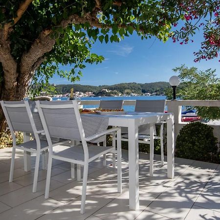 شقة House Subic سوبيتارسكا دراغا المظهر الخارجي الصورة