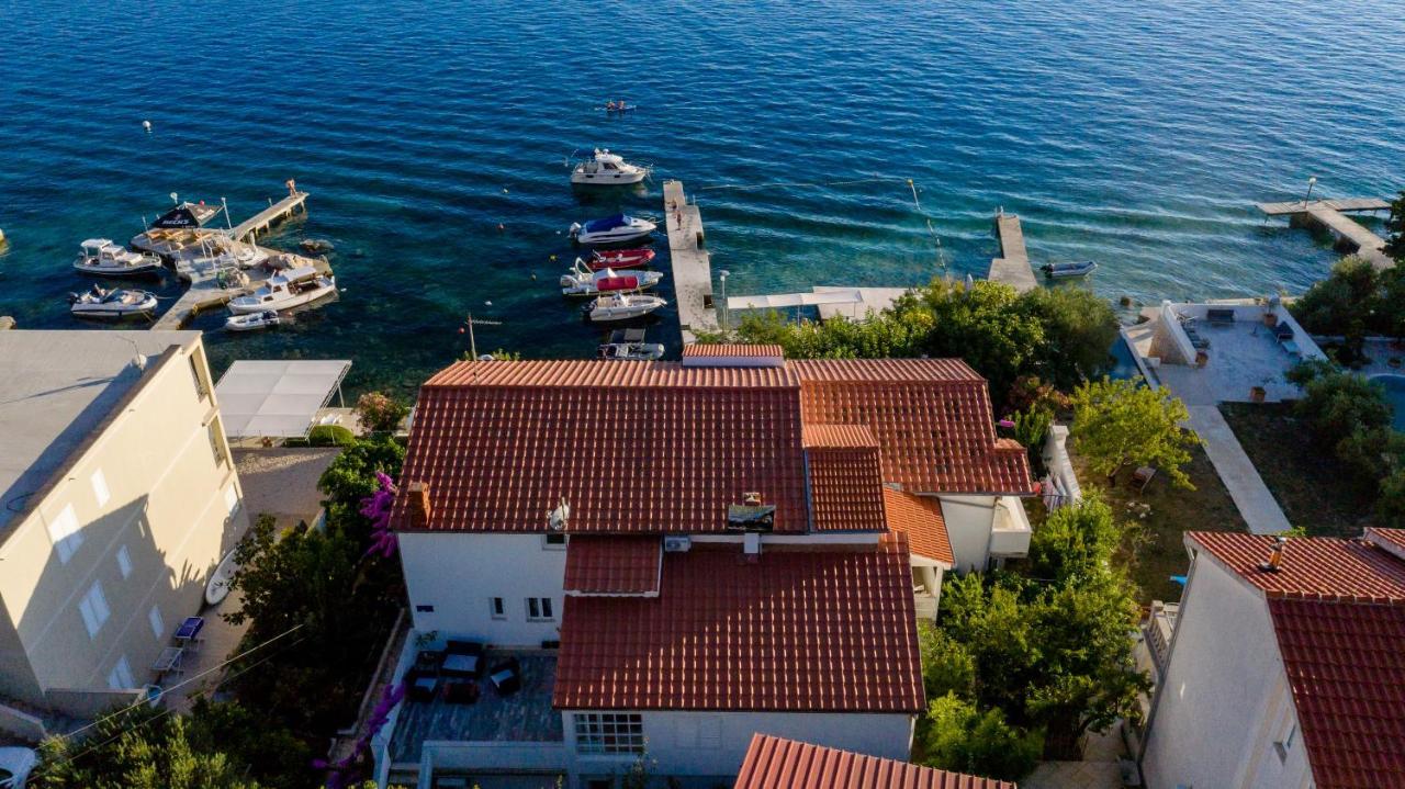 شقة House Subic سوبيتارسكا دراغا المظهر الخارجي الصورة