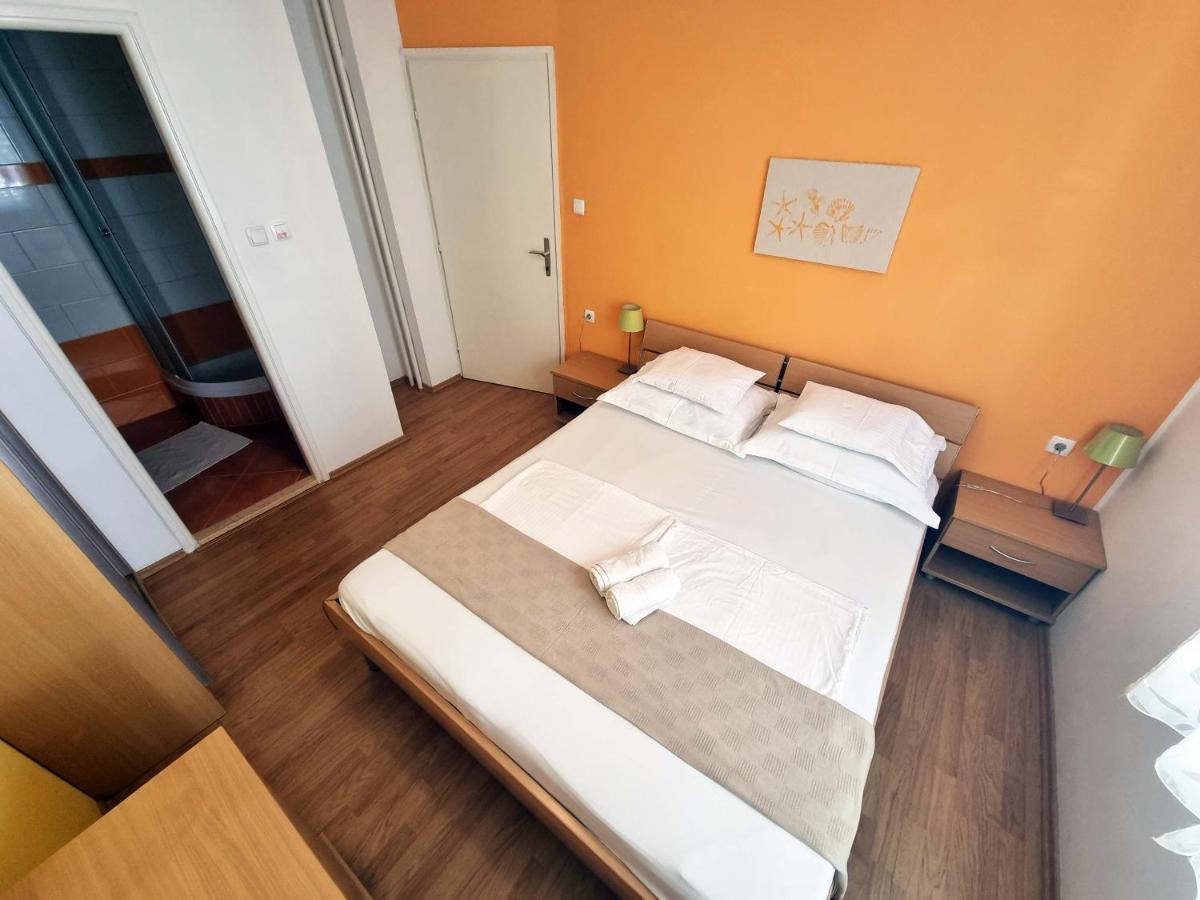 شقة House Subic سوبيتارسكا دراغا المظهر الخارجي الصورة